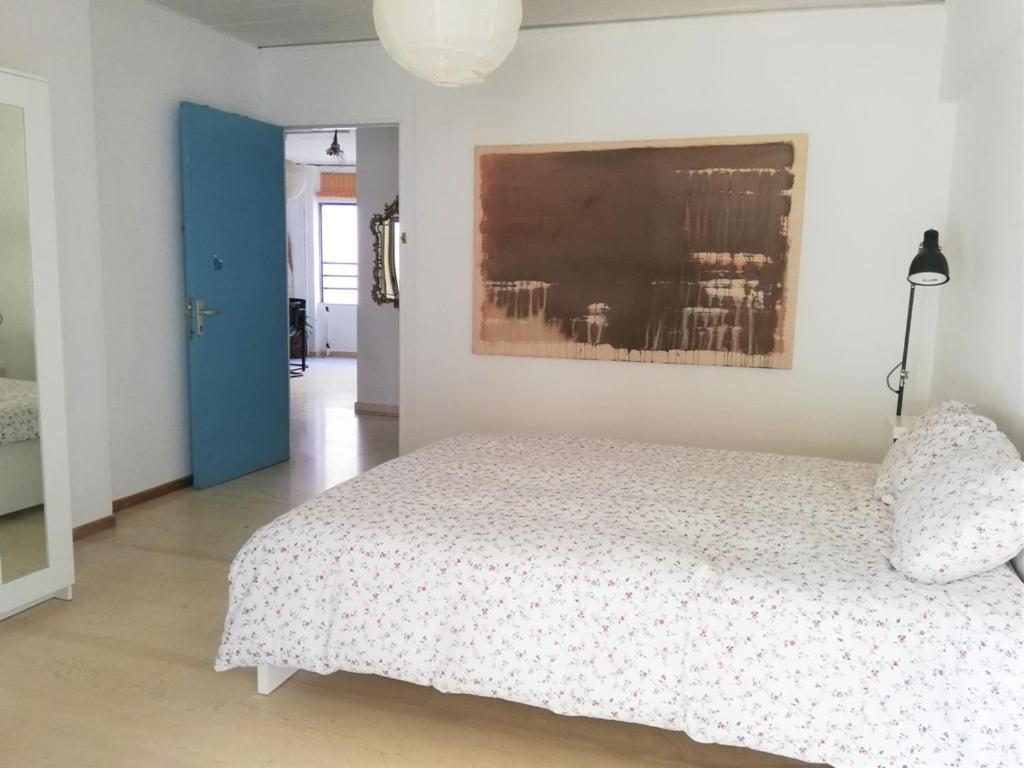 5Th Floor Apartment With Balcony Атина Екстериор снимка