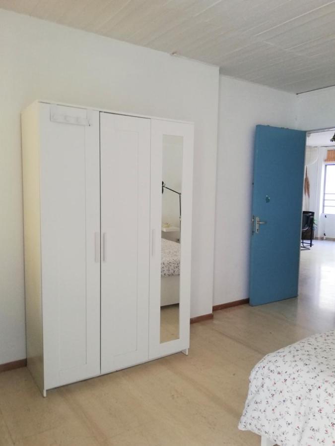 5Th Floor Apartment With Balcony Атина Екстериор снимка