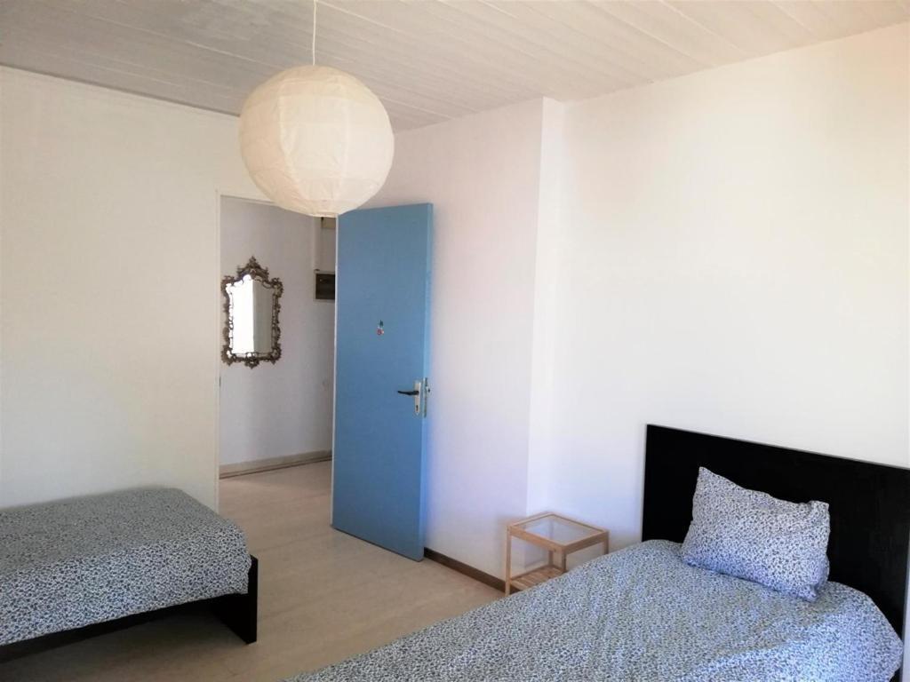 5Th Floor Apartment With Balcony Атина Екстериор снимка