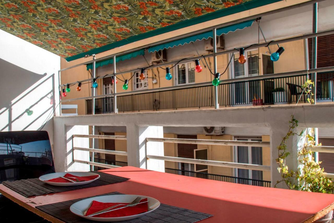 5Th Floor Apartment With Balcony Атина Екстериор снимка